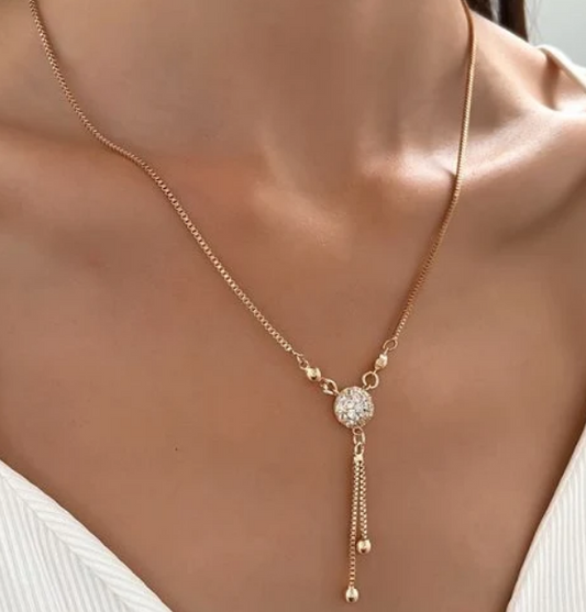 Gold Vintage Pendant Necklace