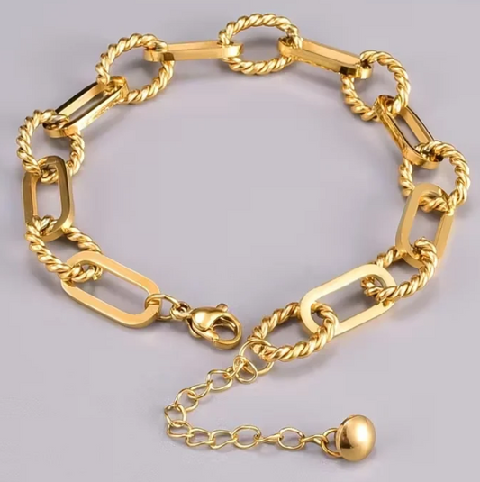 Vintage Twist Chain Gold Bracelet